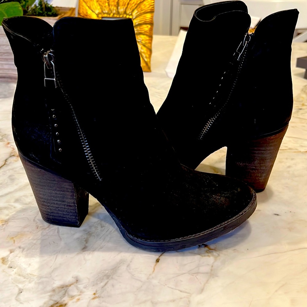 Steve Madden black suede ankle boots